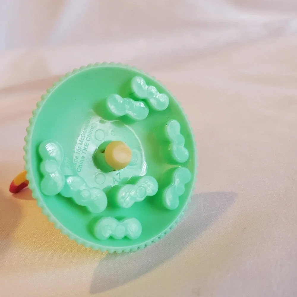 Littlest Pet Shop Bunny Rabbit Figure Yellow Green Bobble Head - McDonald's 2011